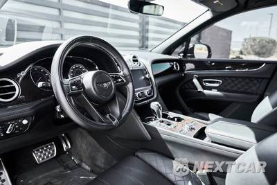 2017 Bentley Bentayga W12 - zdjęcie 2 z 75 - miniatura