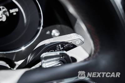2021 Bentley Bentayga V8 - zdjęcie 60 z 81 - miniatura