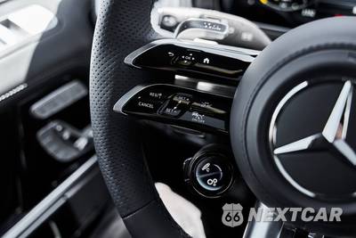 2026 Mercedes-Benz AMG G 63 4MATIC - zdjęcie 58 z 85 - miniatura