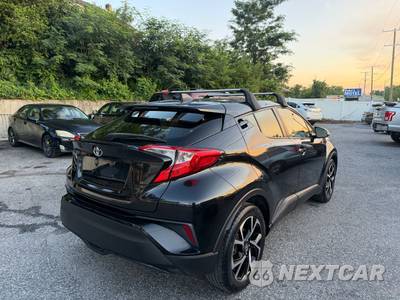 2020 Toyota C-HR XLE - zdjęcie 4 z 11 - miniatura
