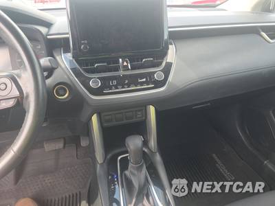 2023 Toyota Corolla Cross LE - zdjęcie 11 z 21 - miniatura