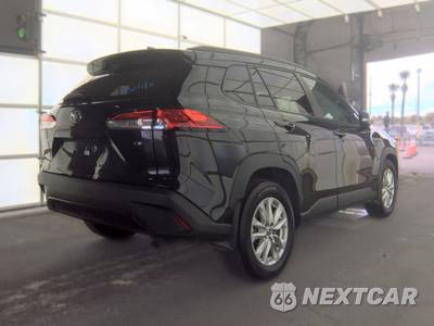 2023 Toyota Corolla Cross LE - zdjęcie 4 z 21 - miniatura