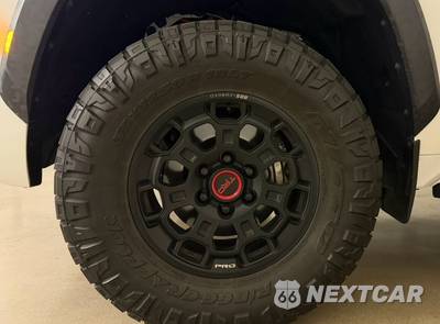 2023 Toyota Sequoia TRD Pro - zdjęcie 2 z 38 - miniatura
