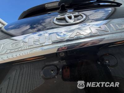 2012 Toyota Highlander SE - zdjęcie 12 z 44 - miniatura