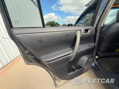 2012 Toyota Highlander SE - zdjęcie 33 z 44 - miniatura