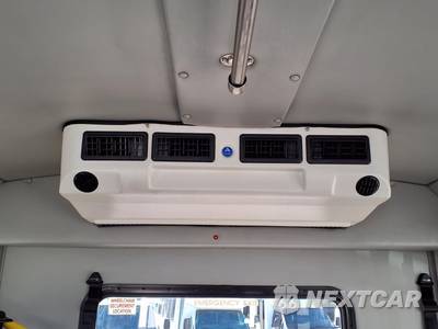 2016 Ford Super Duty E-350 Cutaway DRW - zdjęcie 21 z 28 - miniatura