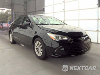 2016 Toyota Camry LE - zdjęcie 3 z 73 - miniatura
