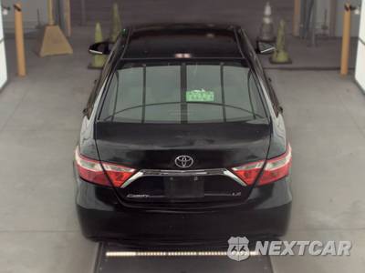 2016 Toyota Camry LE - zdjęcie 5 z 73 - miniatura