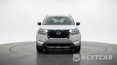 2025 Nissan Pathfinder SV - zdjęcie 2 z 12 - miniatura