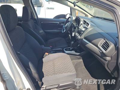 2016 Honda Fit LX - zdjęcie 8 z 33 - miniatura