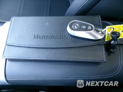 2025 Mercedes-Benz C 300 - zdjęcie 26 z 28 - miniatura