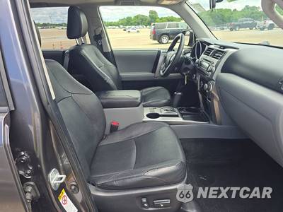 2012 Toyota 4Runner SR5 - zdjęcie 8 z 36 - miniatura