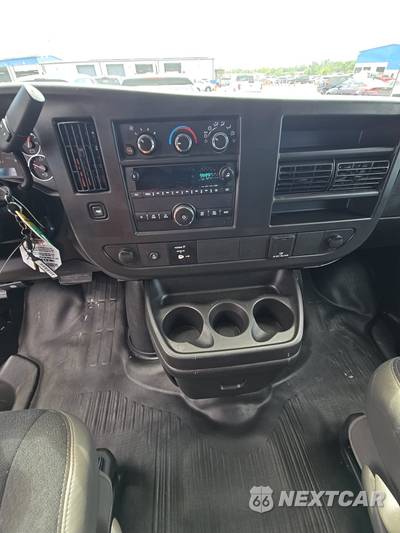 2025 GMC Savana 2500 Cargo Van 1WT 135.0" WB - zdjęcie 11 z 25 - miniatura