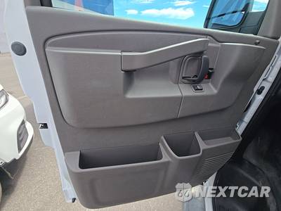 2025 GMC Savana 2500 Cargo Van 1WT 135.0" WB - zdjęcie 9 z 25 - miniatura