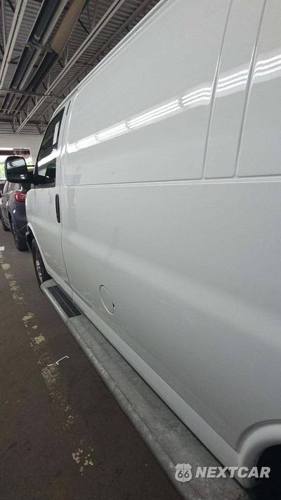 2025 Chevrolet Express 2500 Cargo Van 1WT 135.0" WB - zdjęcie 21 z 27 - miniatura