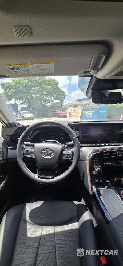 2022 Toyota Mirai Limited - zdjęcie 14 z 20 - miniatura