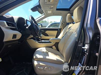 2020 Toyota Highlander XLE - zdjęcie 7 z 51 - miniatura