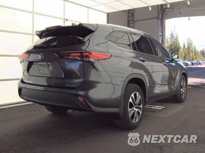 2020 Toyota Highlander XLE - zdjęcie 4 z 51 - miniatura