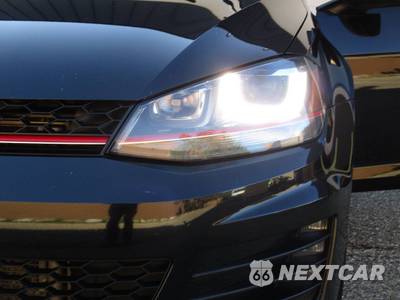 2017 Volkswagen Golf GTI SE Hatchback - zdjęcie 33 z 50 - miniatura