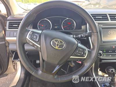 2017 Toyota Camry SE - zdjęcie 10 z 39 - miniatura