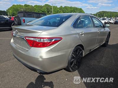 2017 Toyota Camry SE - zdjęcie 4 z 39 - miniatura