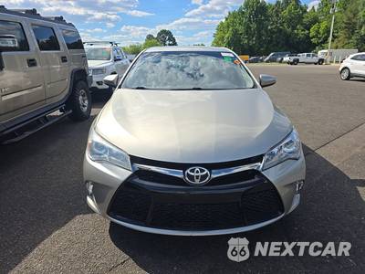 2017 Toyota Camry SE - zdjęcie 2 z 39 - miniatura