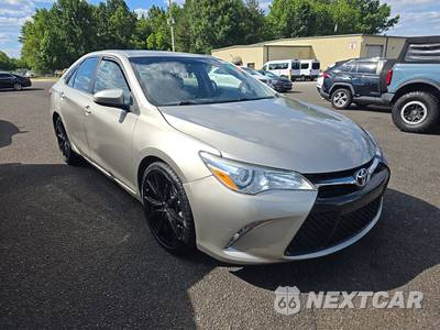 2017 Toyota Camry SE - zdjęcie 3 z 39 - miniatura