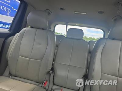 2019 Kia Sedona LX 120.5" WB - zdjęcie 16 z 21 - miniatura
