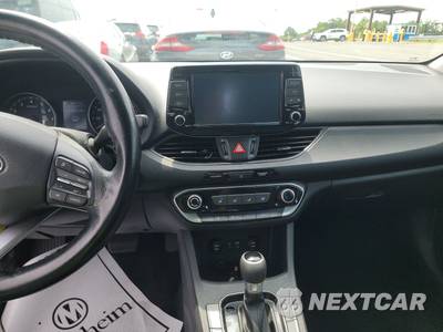 2018 Hyundai Elantra GT Hatchback - zdjęcie 11 z 29 - miniatura