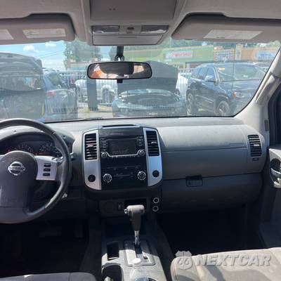 2015 Nissan Xterra S - zdjęcie 27 z 38 - miniatura