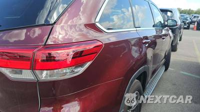 2019 Toyota Highlander LE Plus - zdjęcie 20 z 22 - miniatura