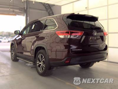 2019 Toyota Highlander LE Plus - zdjęcie 6 z 22 - miniatura