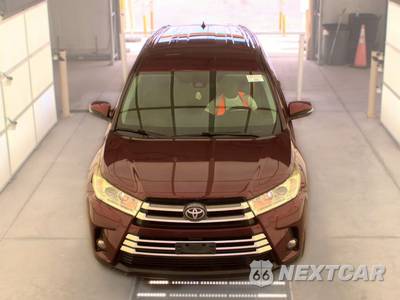 2019 Toyota Highlander LE Plus - zdjęcie 2 z 22 - miniatura