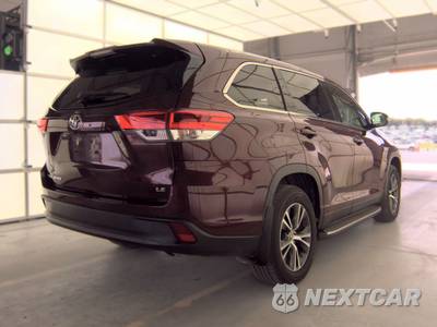2019 Toyota Highlander LE Plus - zdjęcie 4 z 22 - miniatura