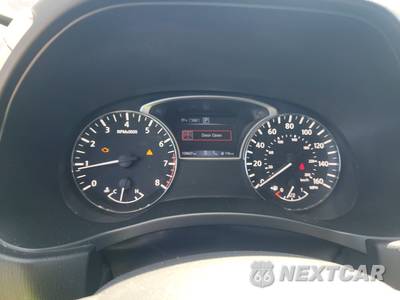 2019 Nissan Pathfinder SV - zdjęcie 12 z 19 - miniatura