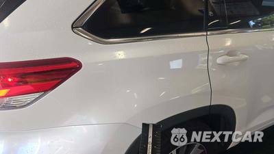 2018 Toyota Highlander XLE - zdjęcie 19 z 30 - miniatura