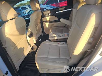 2018 Toyota Highlander XLE - zdjęcie 13 z 30 - miniatura
