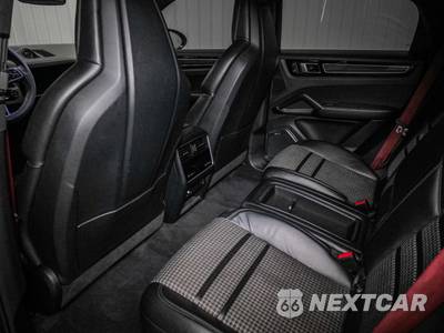 2023 Porsche Cayenne GTS Coupe - zdjęcie 18 z 27 - miniatura