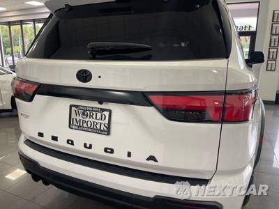 2024 Toyota Sequoia TRD Pro - zdjęcie 18 z 56 - miniatura