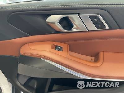 2023 BMW X5 Sports Activity Vehicle xDrive45e - zdjęcie 39 z 55 - miniatura