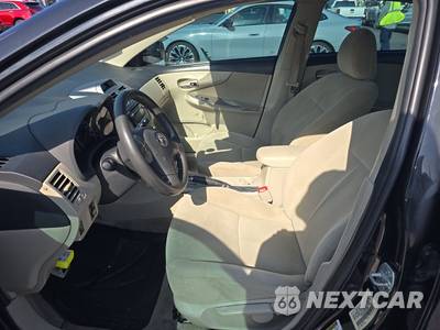 2012 Toyota Corolla LE - zdjęcie 7 z 45 - miniatura