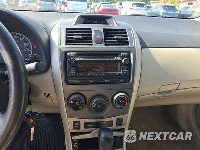 2012 Toyota Corolla LE - zdjęcie 11 z 45 - miniatura
