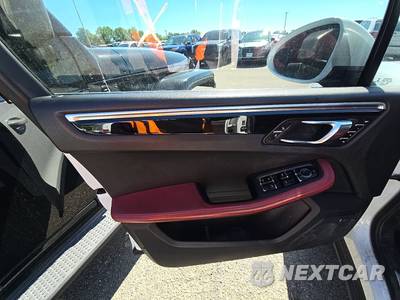2016 Porsche Macan S - zdjęcie 9 z 28 - miniatura