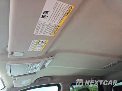 2021 Nissan TITAN SV Crew Cab Short Bed - zdjęcie 17 z 35 - miniatura