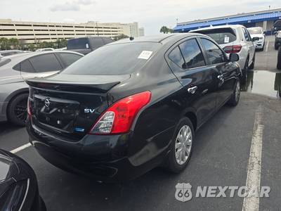 2013 Nissan Versa 1.6 SV - zdjęcie 4 z 18 - miniatura