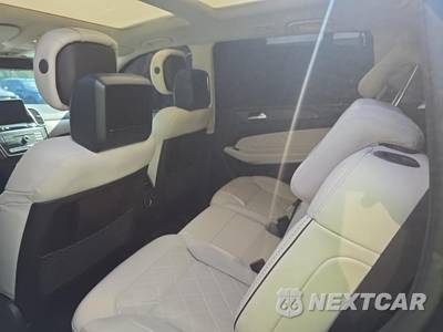 2018 Mercedes-Benz GLS 550 4MATIC - zdjęcie 16 z 21 - miniatura