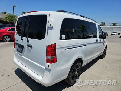 2016 Mercedes-Benz Metris Passenger Van 126.0" WB - zdjęcie 4 z 32 - miniatura