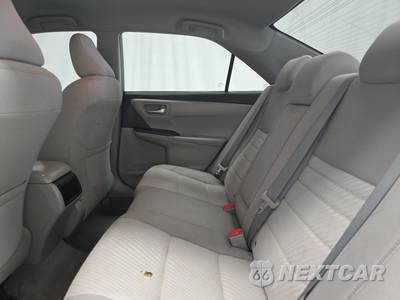 2017 Toyota Camry LE - zdjęcie 13 z 18 - miniatura