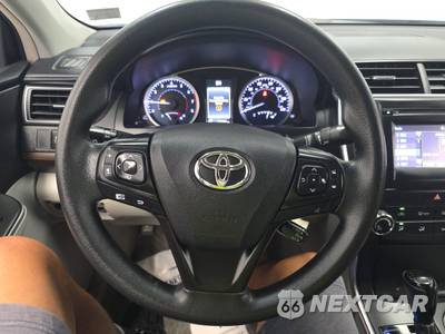 2017 Toyota Camry LE - zdjęcie 10 z 18 - miniatura