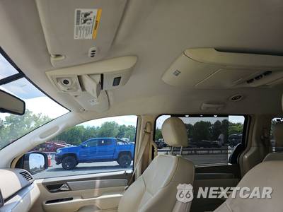 2009 Volkswagen Routan SEL w/Rear Seat Entertainment 121.2" WB - zdjęcie 18 z 46 - miniatura